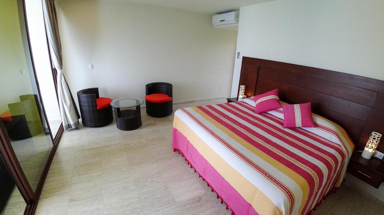 Pacific King Hotel Cuatunalco Extérieur photo