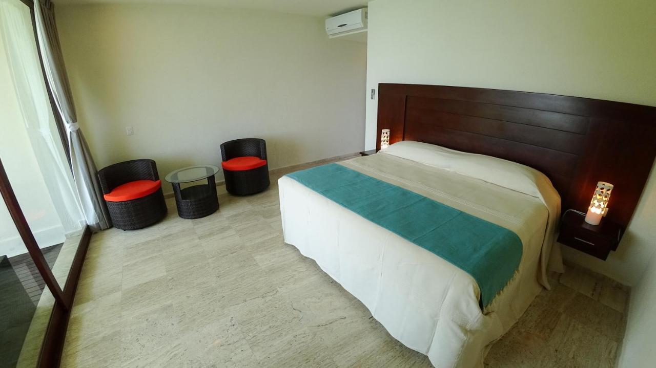 Pacific King Hotel Cuatunalco Extérieur photo